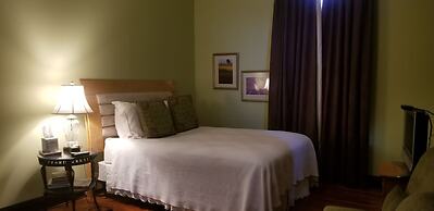 Downtown Guest Quarters Hotel