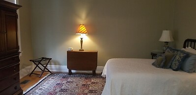 Downtown Guest Quarters Hotel