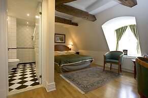 Mayfair Hotel Tunneln