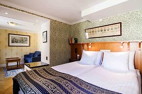 Mayfair Hotel Tunneln