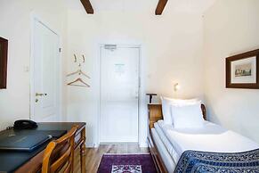 Mayfair Hotel Tunneln