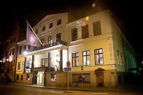 Mayfair Hotel Tunneln