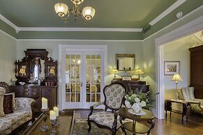 Victorian House Bed & Breakfast