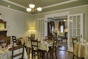 Victorian House Bed & Breakfast