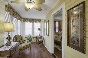 Victorian House Bed & Breakfast