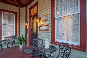 Victorian House Bed & Breakfast
