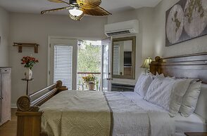 Victorian House Bed & Breakfast