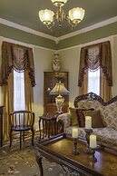 Victorian House Bed & Breakfast