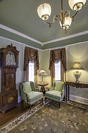 Victorian House Bed & Breakfast