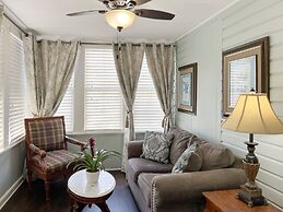Victorian House Bed & Breakfast