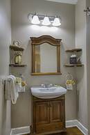 Victorian House Bed & Breakfast