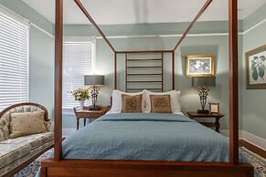 Victorian House Bed & Breakfast