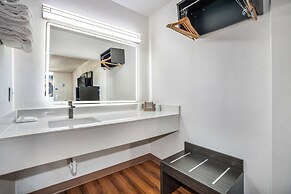 Motel 6 Florence, SC