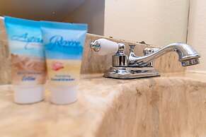 Sevilla Inn - Near Medieval Times