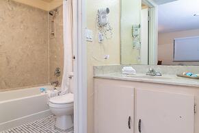 Sevilla Inn - Near Medieval Times