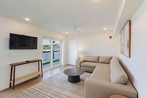 Skipjack Resort & Marina