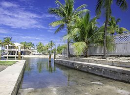 Skipjack Resort & Marina