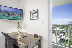 Skipjack Resort & Marina