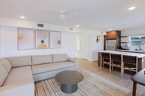 Skipjack Resort & Marina