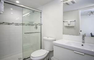 Skipjack Resort & Marina