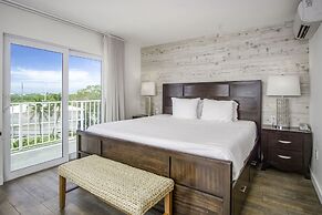 Skipjack Resort & Marina