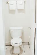 Victorian Inn & Suites