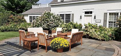 Strong House Inn