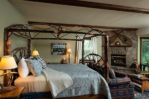 Strong House Inn