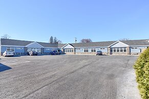 Rodeway Inn And Suites