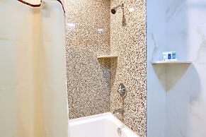 Rodeway Inn And Suites