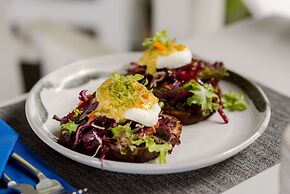 ECO Lifestyle & Lodge