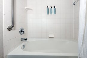 Courtyard by Marriott Sarasota at University Town Center