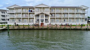 Hampton Inn & Suites Chincoteague Waterfront