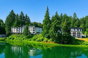 Oyster Bay Inn & Suites
