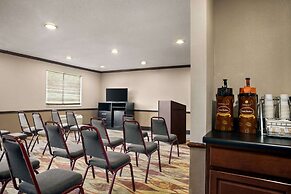 Super 8 by Wyndham Clinton