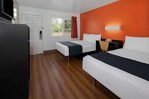 Motel 6 Carpinteria, CA - Santa Barbara - South
