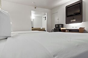 Motel 6 San Luis Obispo, CA - South