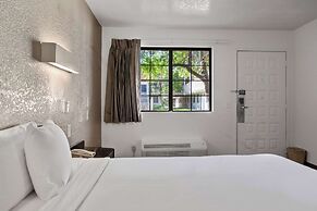 Motel 6 San Luis Obispo, CA - South