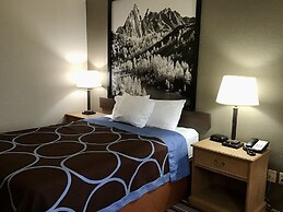 Super 8 by Wyndham Spokane/West