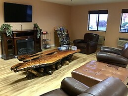 Super 8 by Wyndham Spokane/West