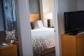 Renaissance Chicago O'Hare Suites Hotel