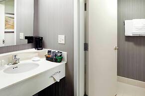 Courtyard by Marriott Edison Woodbridge