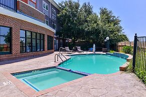 Holiday Inn Express Hotel & Suites Elgin by IHG