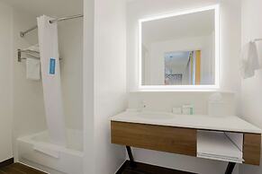 Hampton Inn & Suites Austin - Downtown / Convention Center