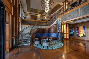 Hampton Inn & Suites Austin - Downtown / Convention Center