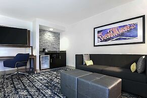 Hampton Inn & Suites Austin - Downtown / Convention Center