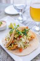 Trump International Beach Resort