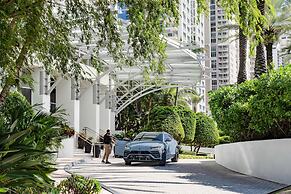 Trump International Beach Resort
