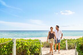 Trump International Beach Resort