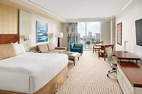 Trump International Beach Resort
